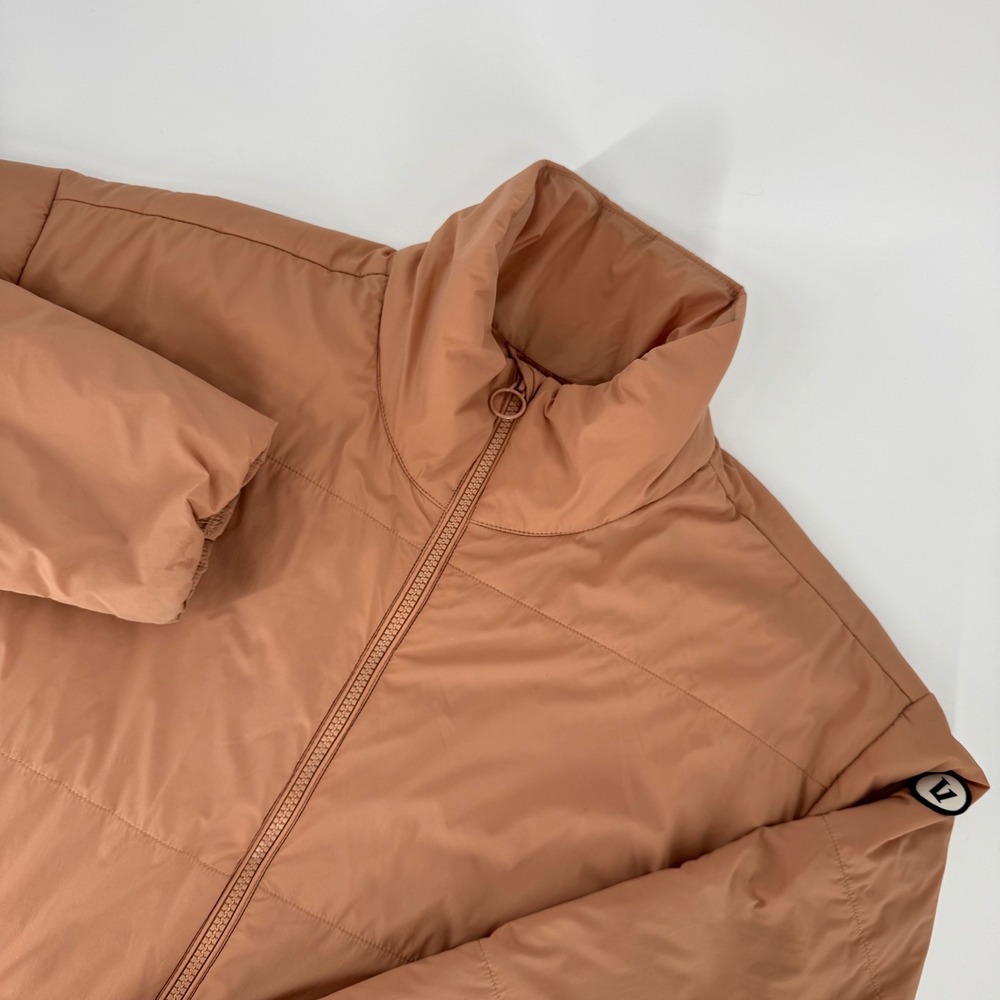 Vuori Women's Puffer Canyon Jacket in Rose Water Pink